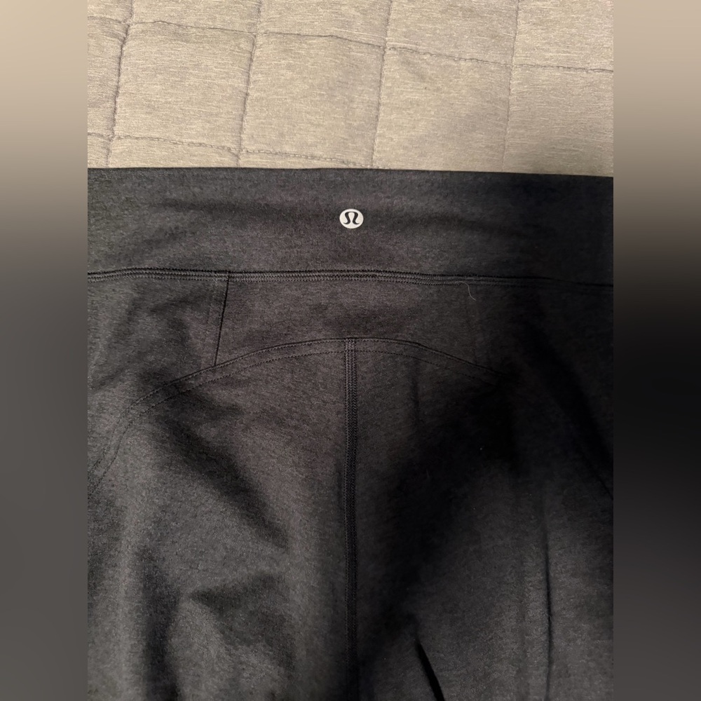 Lululemon - Softy Suedey High-Rise Tights - Size 10 - Picture 3 of 4